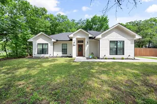 1408 W 13th Ave, Corsicana, TX 75110 - Photo 1