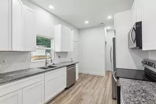 2904 Valentine St, Dallas, TX 75215 - Photo 9