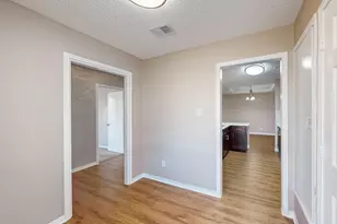 1908 N Irving Heights Dr, Irving, TX 75061 - Photo 13