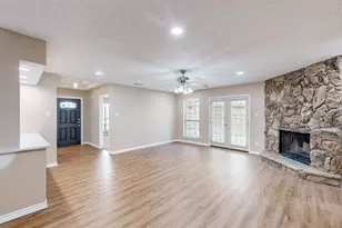 1908 N Irving Heights Dr, Irving, TX 75061 - Photo 7