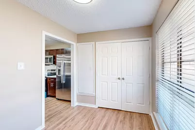 1908 N Irving Heights Drive, Irving, TX 75061 - Photo 11