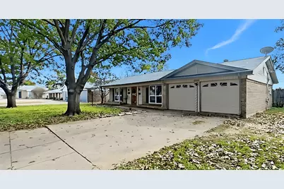 5016 Saint Lawrence Road, Fort Worth, TX 76103 - Photo 3