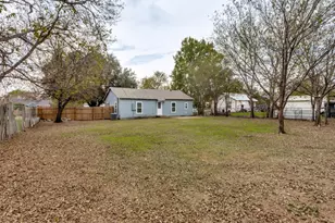 4309 Patricia St, Haltom City, TX 76117 - Photo 13