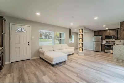 1704 Hillside Drive, River Oaks, TX 76114 - Photo 1