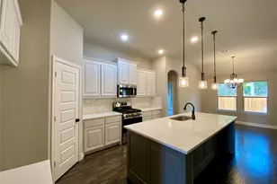 530 Aldred St, Greenville, TX 75401 - Photo 9