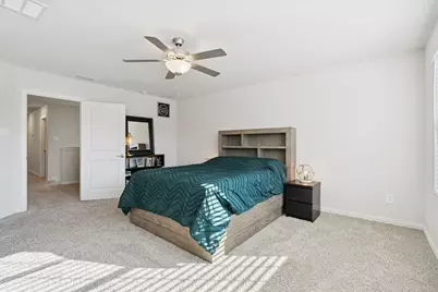 2621 Gateway Avenue, Corinth, TX 76210 - Photo 17