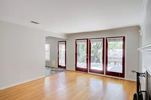 942 Bridget Ln, Dallas, TX 75218 - Photo 5