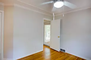 942 Bridget Ln, Dallas, TX 75218 - Photo 15