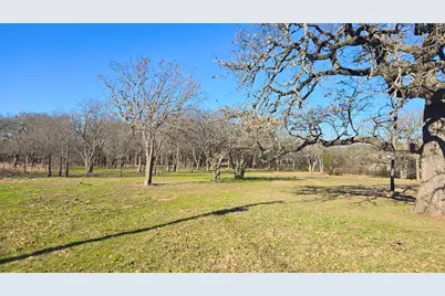 6085 Autumn Breeze Circle, Fort Worth, TX 76140 - Photo 9