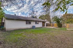 1606 N Yale Dr, Garland, TX 75042 - Photo 23