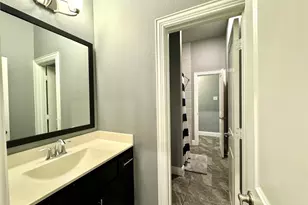 1900 Cedar Bluff Pkwy, Mansfield, TX 76063 - Photo 25