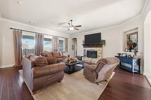 1756 Laramie Ln, Burleson, TX 76028 - Photo 9