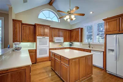 6404 Creekside Drive, Greenville, TX 75402 - Photo 17