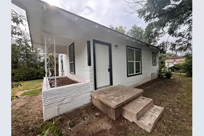 1466 E Myrtle Street, Fort Worth, TX 76104 - Photo 3