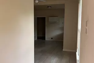 1466 E Myrtle St, Fort Worth, TX 76104 - Photo 17