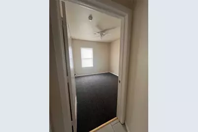 1466 E Myrtle Street, Fort Worth, TX 76104 - Photo 13