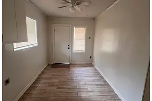 1104 E Robert St, Fort Worth, TX 76104 - Photo 9