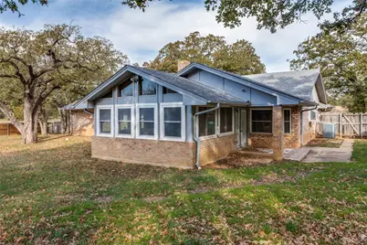 102 Hillside Drive W, Burleson, TX 76028 - Photo 29