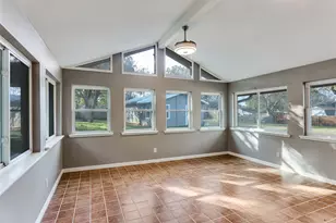 102 Hillside Dr W, Burleson, TX 76028 - Photo 21