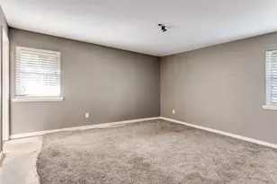 102 Hillside Dr W, Burleson, TX 76028 - Photo 13