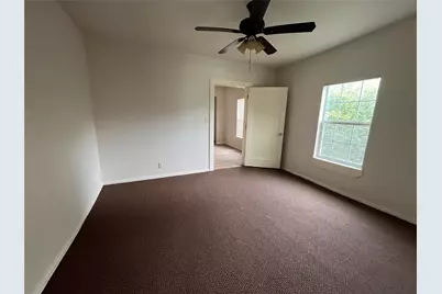 2928 Bomar Avenue, Fort Worth, TX 76103 - Photo 11