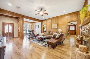 2918 Grand Oak Dr, Garland, TX 75044 - Photo 3