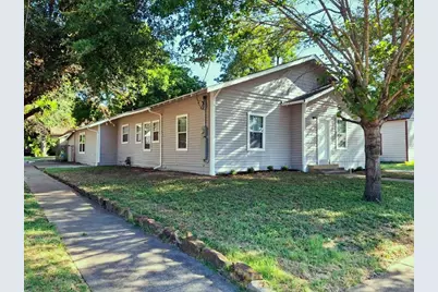 220 W Wardville Street, Cleburne, TX 76033 - Photo 3