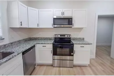 220 W Wardville Street, Cleburne, TX 76033 - Photo 11