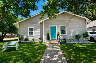 220 W Wardville St, Cleburne, TX 76033 - Photo 37