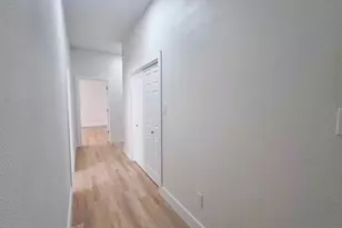 220 W Wardville St, Cleburne, TX 76033 - Photo 15