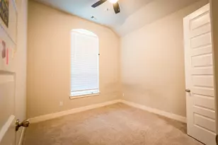 1121 Bridle Path Dr, Aubrey, TX 76227 - Photo 7