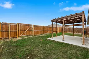 445 Pollyann Trl, Fort Worth, TX 76052 - Photo 25