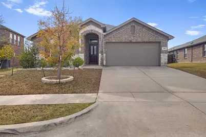 374 Coral Vine Lane, Burleson, TX 76028 - Photo 1
