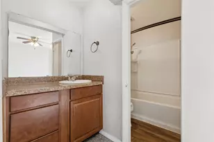 10609 Seagoville Rd, Dallas, TX 75217 - Photo 25