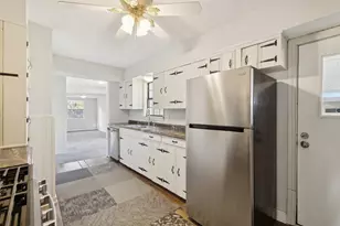 10609 Seagoville Rd, Dallas, TX 75217 - Photo 11