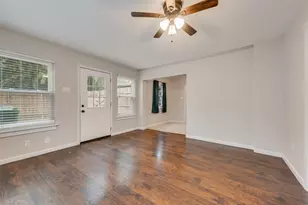 421 S McEntire Ct, White Settlement, TX 76108 - Photo 13