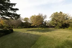 1919 Woodland Hills Dr, Weatherford, TX 76087 - Photo 35