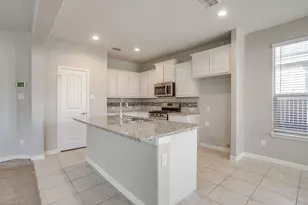 9132 Stormcrow Dr, Fort Worth, TX 76179 - Photo 9