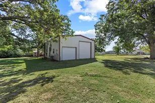 62 Sanders Rd, Whitesboro, TX 76273 - Photo 3