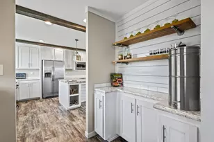 1717 E Lovers Ln, Bells, TX 75414 - Photo 11