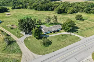 11731 NW State Hwy 11, Whitewright, TX 75491 - Photo 1