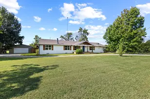 11731 NW State Hwy 11, Whitewright, TX 75491 - Photo 39