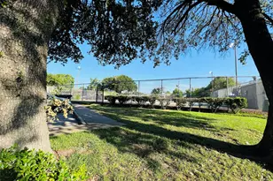 9823 Walnut St, Dallas, TX 75243 - Photo 7