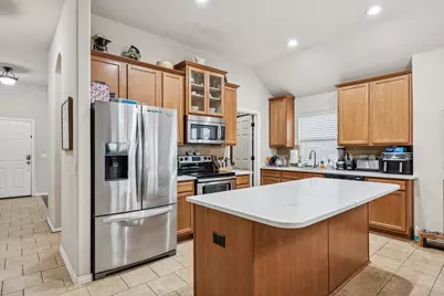 705 Bayshore Drive, Mansfield, TX 76063 - Photo 3