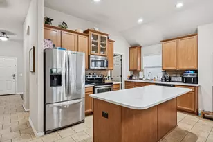 705 Bayshore Dr, Mansfield, TX 76063 - Photo 3