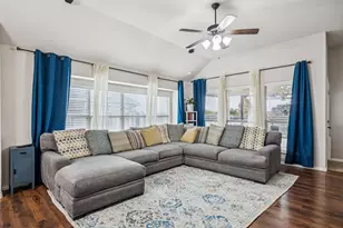 705 Bayshore Dr, Mansfield, TX 76063 - Photo 9