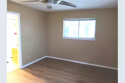 1113 Janell Drive, Irving, TX 75062 - Photo 15