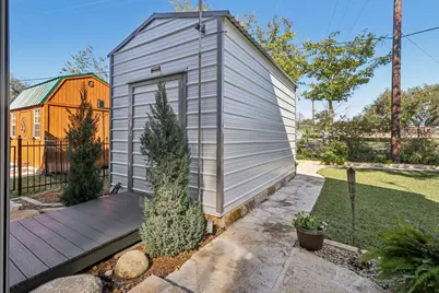 506 Brazos Harbor Drive, Granbury, TX 76048 - Photo 11