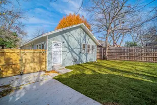 5914 Victor St, Dallas, TX 75214 - Photo 31