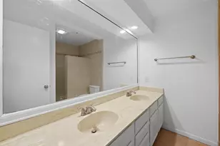 9702 Amberton Pkwy, Dallas, TX 75243 - Photo 17